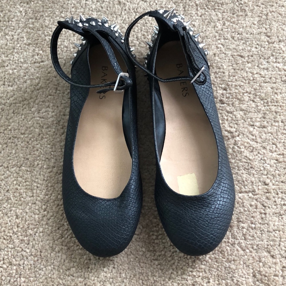 Studded flats 🤘